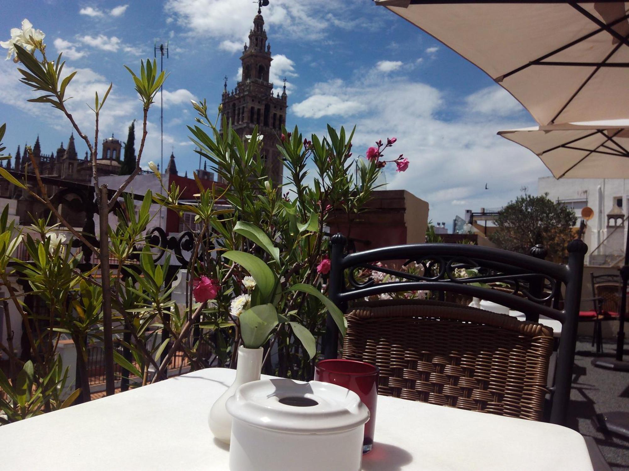 Hotel Palacio Alcazar Sevilla Bagian luar foto